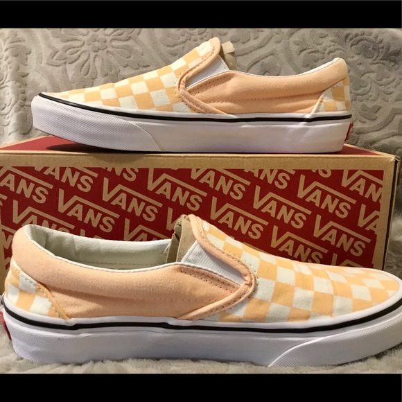 peach checkered vans